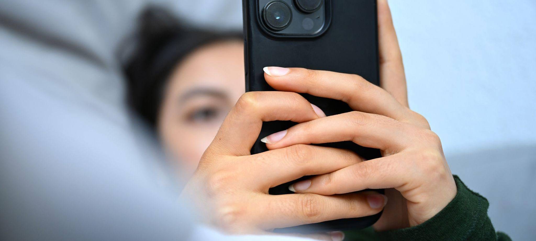 Frankreich verbietet soziale Medien für unter 15-Jährige